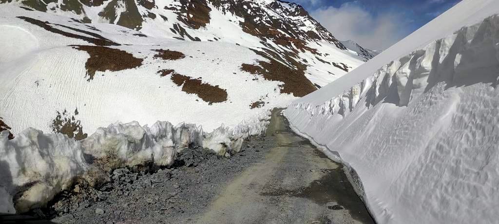 Now there will be an exciting journey on the Manali-Leh route