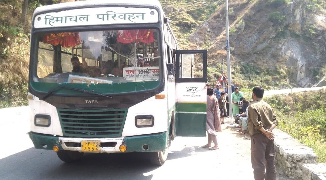 Pathankot-Chamba route bus panjpula gasp