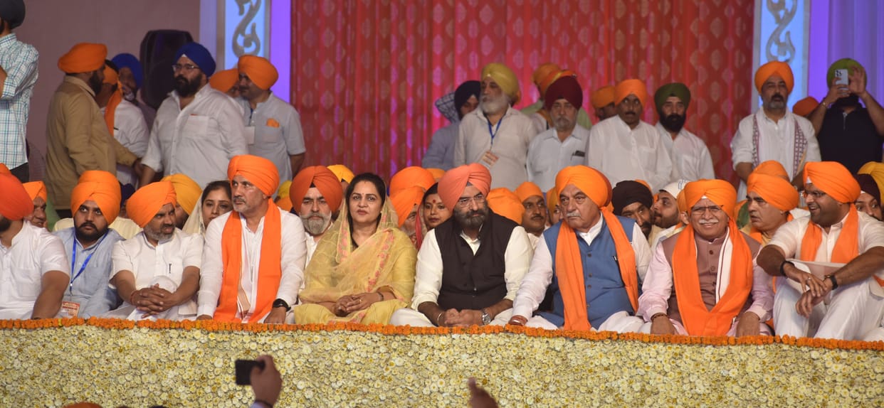 Gave the head but did not give the essence, broke the pride of the unjust and cruel Aurangzeb: Hooda