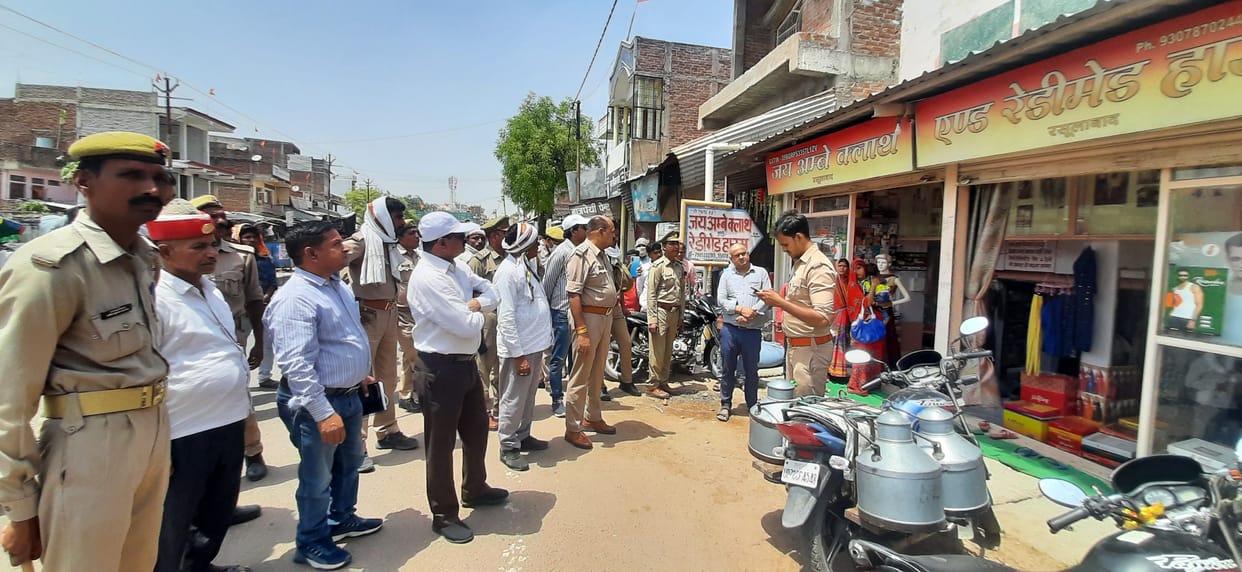 Kanpur dehat : Bulldozer of administration on illegal occupations in Akbarpur, Sikandra, Shivli municipal bodies