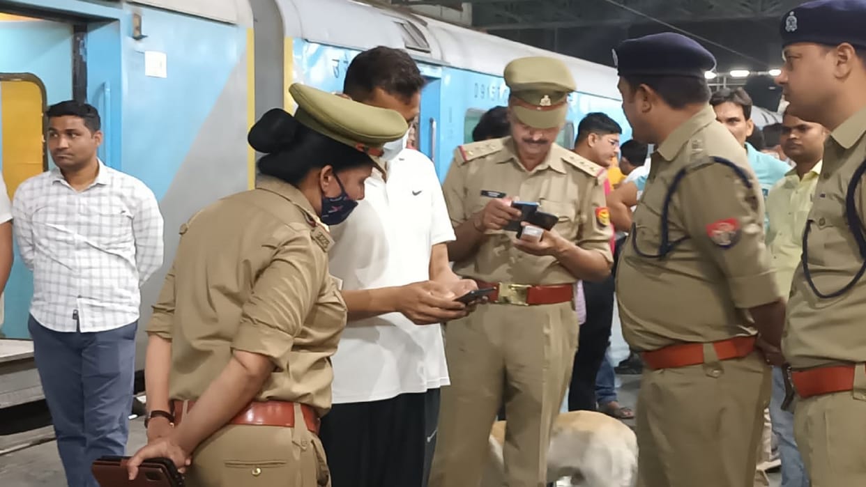 Lashkar e Taiba threat that will bomb many railway stations including Saharanpur on November 13