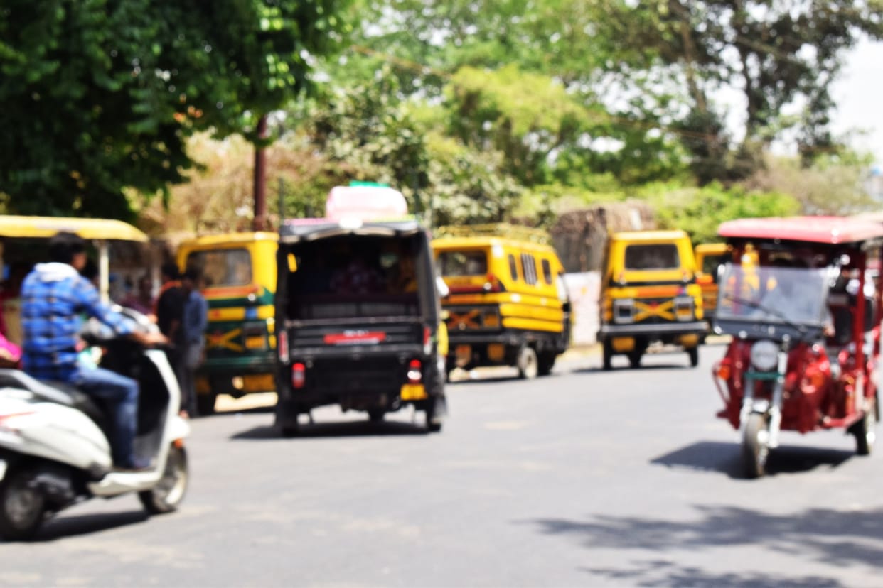 Illegal taxi, auto and bus stand will be tightened, the operators will be gangstered