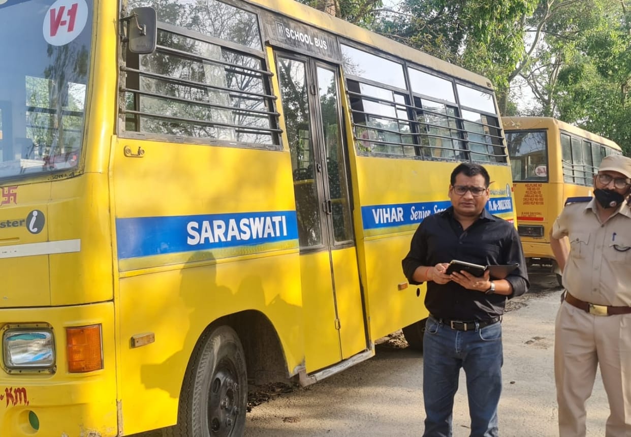 Challan of 12 school buses, seven seasons