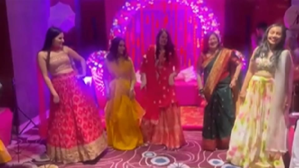 IAS Tina Dabi and Dr. Pradeep Gawande's wedding dance video  viral, posted by Ria Dabi