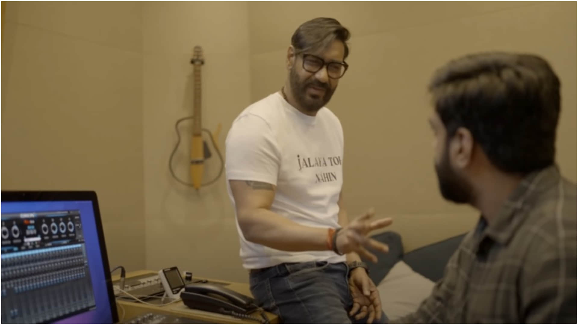 Ajay Devgn turns rapper for his film Runway 34 with Yashraj Mukhate Jalaya Toh Nahin Na
