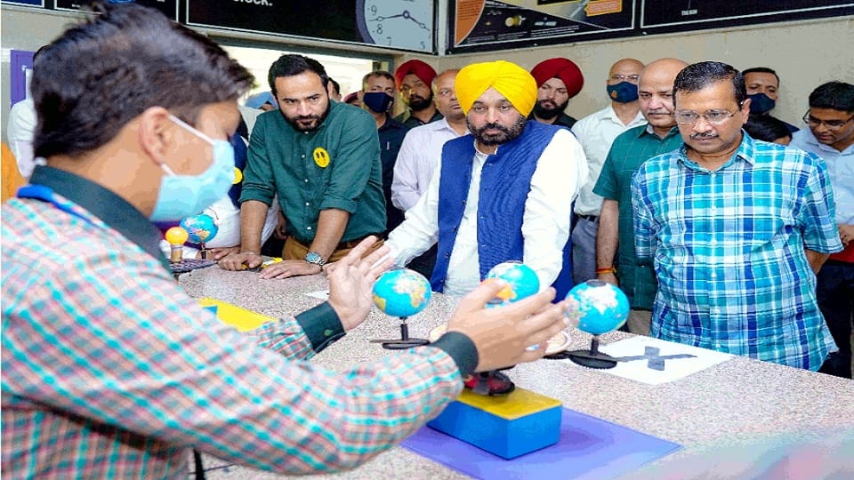 punjab government implement delhi model in its state like delhi mohalla clinics schools and hospitals opened in punjab too