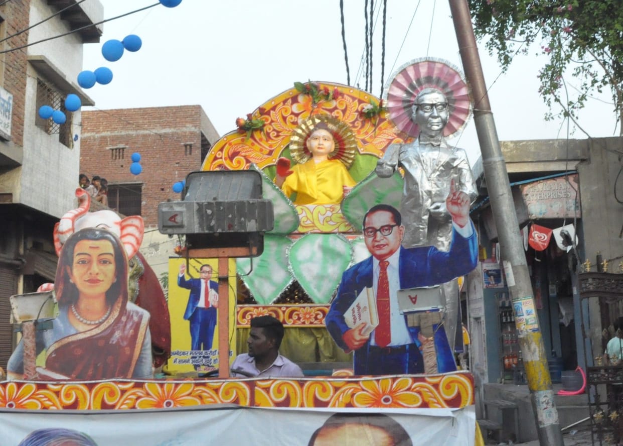 Hathras: Ambedkar procession came out with pomp, welcomed