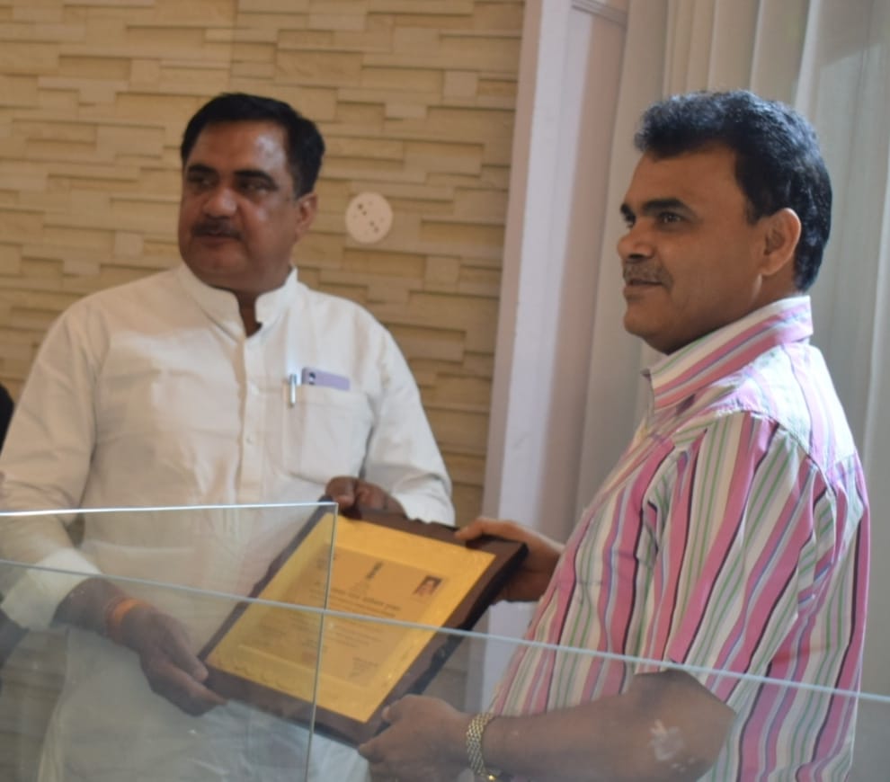 President of Puthi Ibrahimpur and Fugana honored