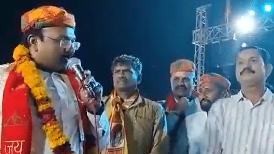 Khargone MP Gajendra Patel says reply with stone for throwing bricks at you, video goes viral