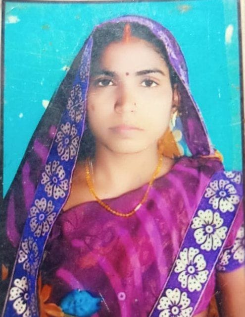 Married woman hanged herself in suspicious condition
