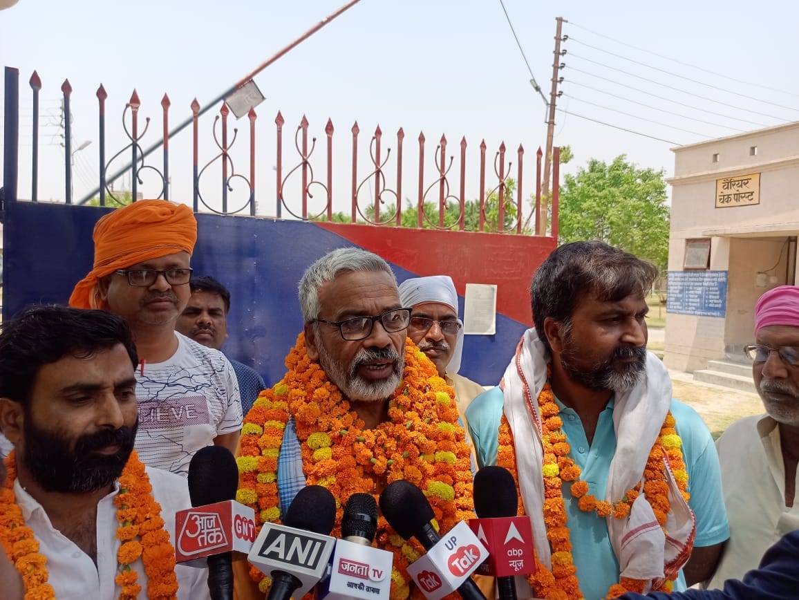 Ballia paper leak case: Three journalists released