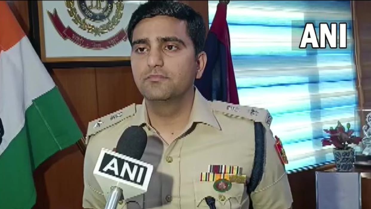 accused incite religious sentiments through Hanuman Chalisa