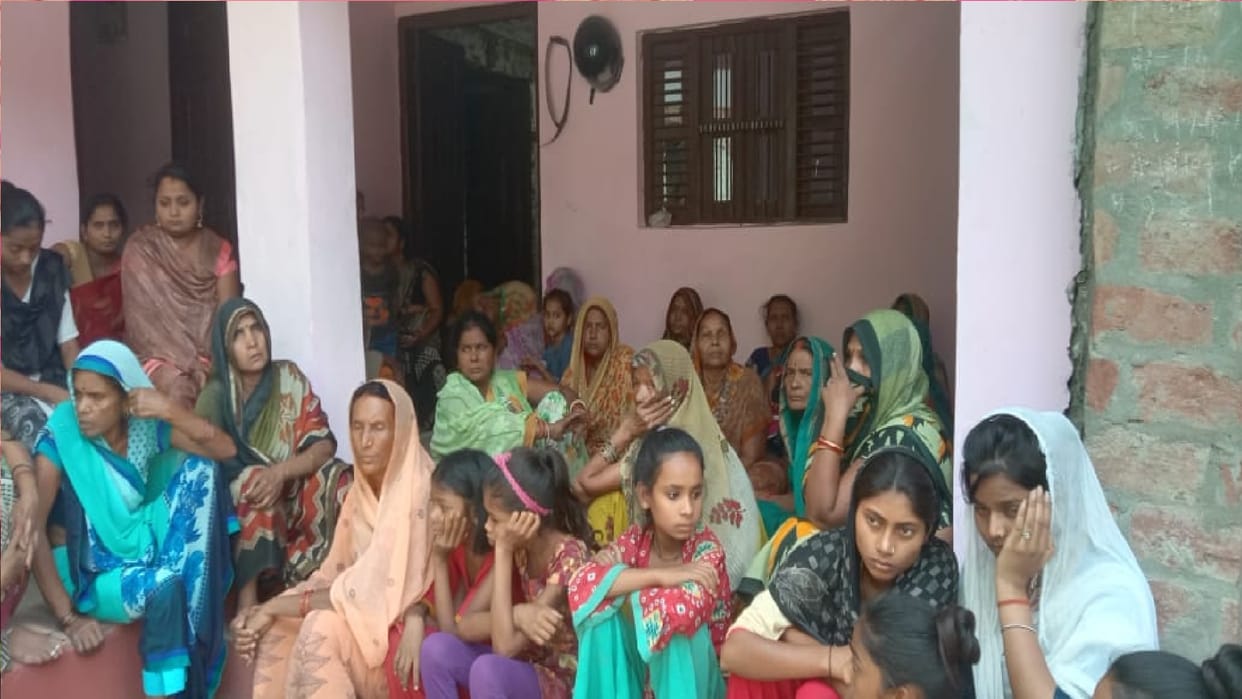 Two died including girl injured in sant kabir nagar accident