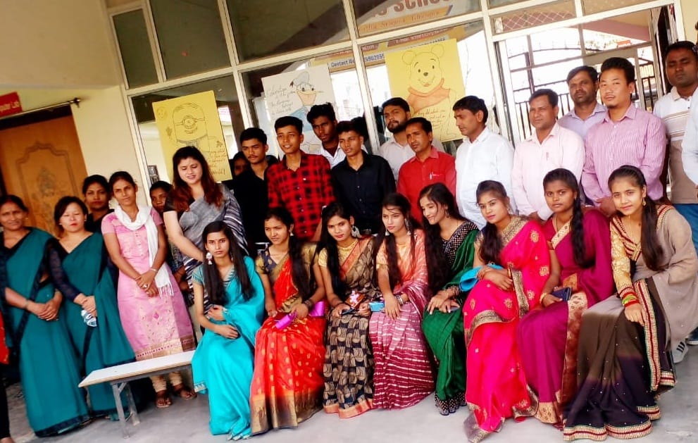 Utkarsh Tiwari and Supriya Yadav became Student of the Year