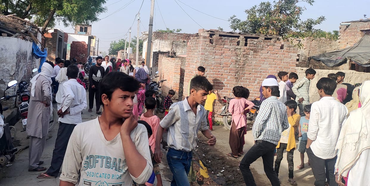 The bodies of both the brothers were found, there was a shouting in the family
