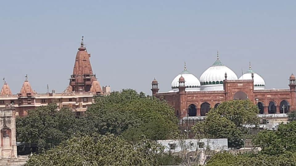 Shri Krishna Janmabhoomi Mathura History temple of Mathura was broken three times by the Mughal rulers