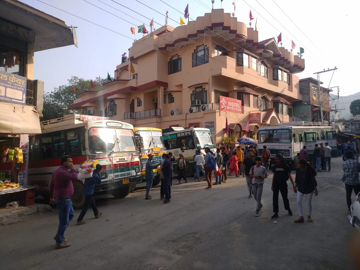 nahan and dadhahu bus stands condition are not wel-people facing problem