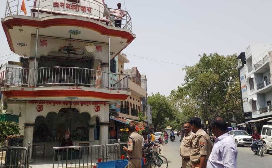 Loudspeakers removed from temples and mosques, now sound amplifiers will not play without permission