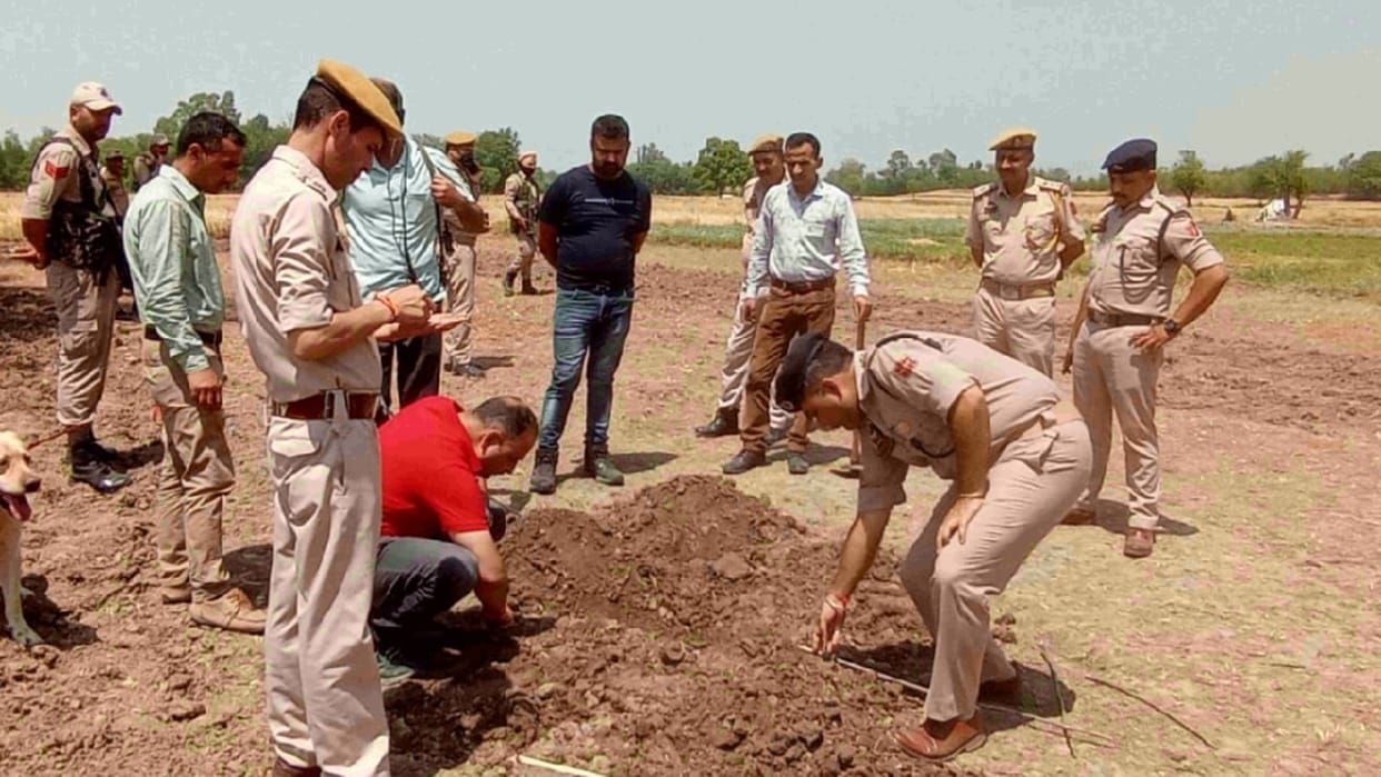 Samba: Investigation started with sniffer dog, metal detector explosion took place at some distance from PM rally site