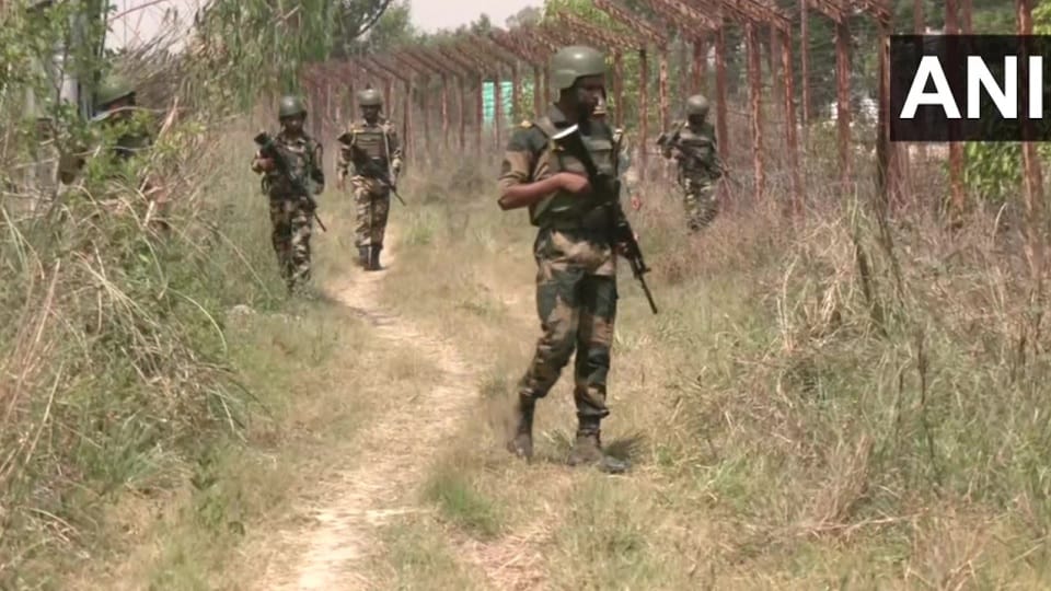 Tension erupts between BSF jawans, locals during raid to nab drug smugglers in Bengal border village
