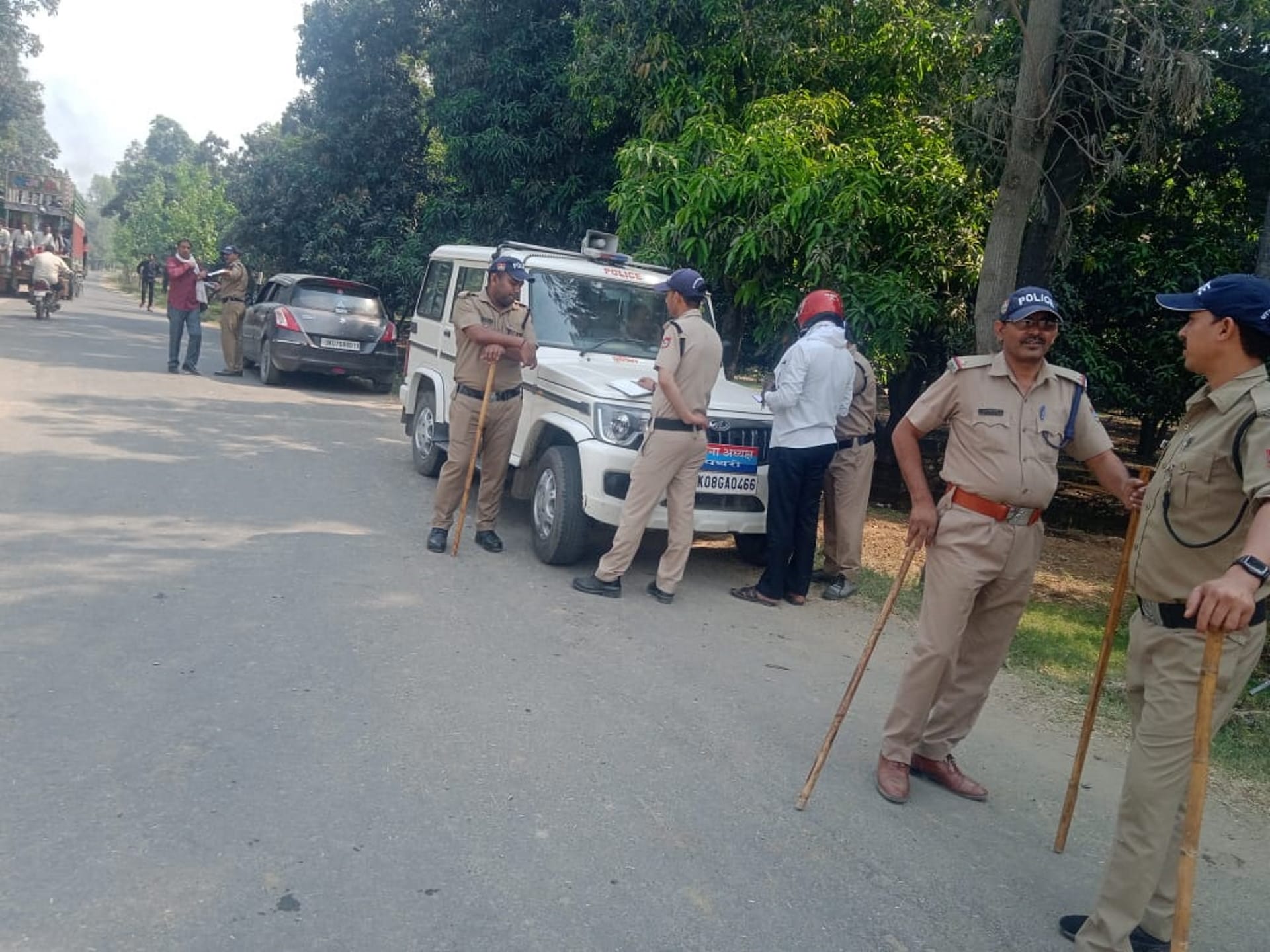 Hindu Mahapanchayat in Roorkee, saints arrested trying to go to Bhagwanpur, Dada Jalalpur Ruckus, See Photos