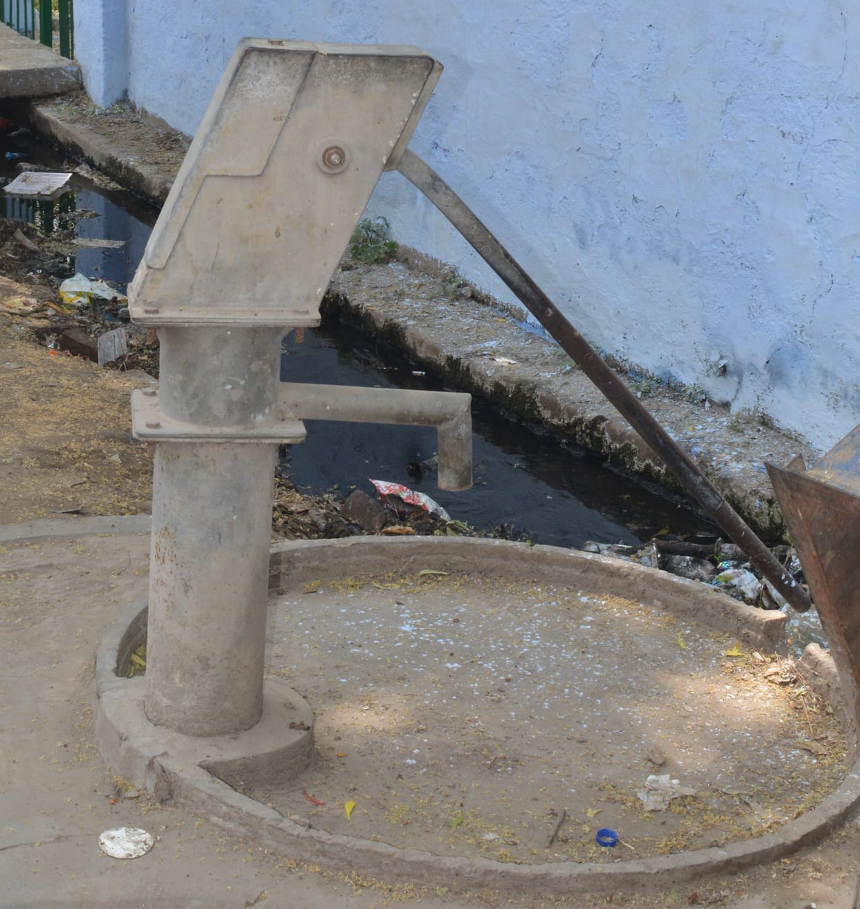 no boring of handpumps