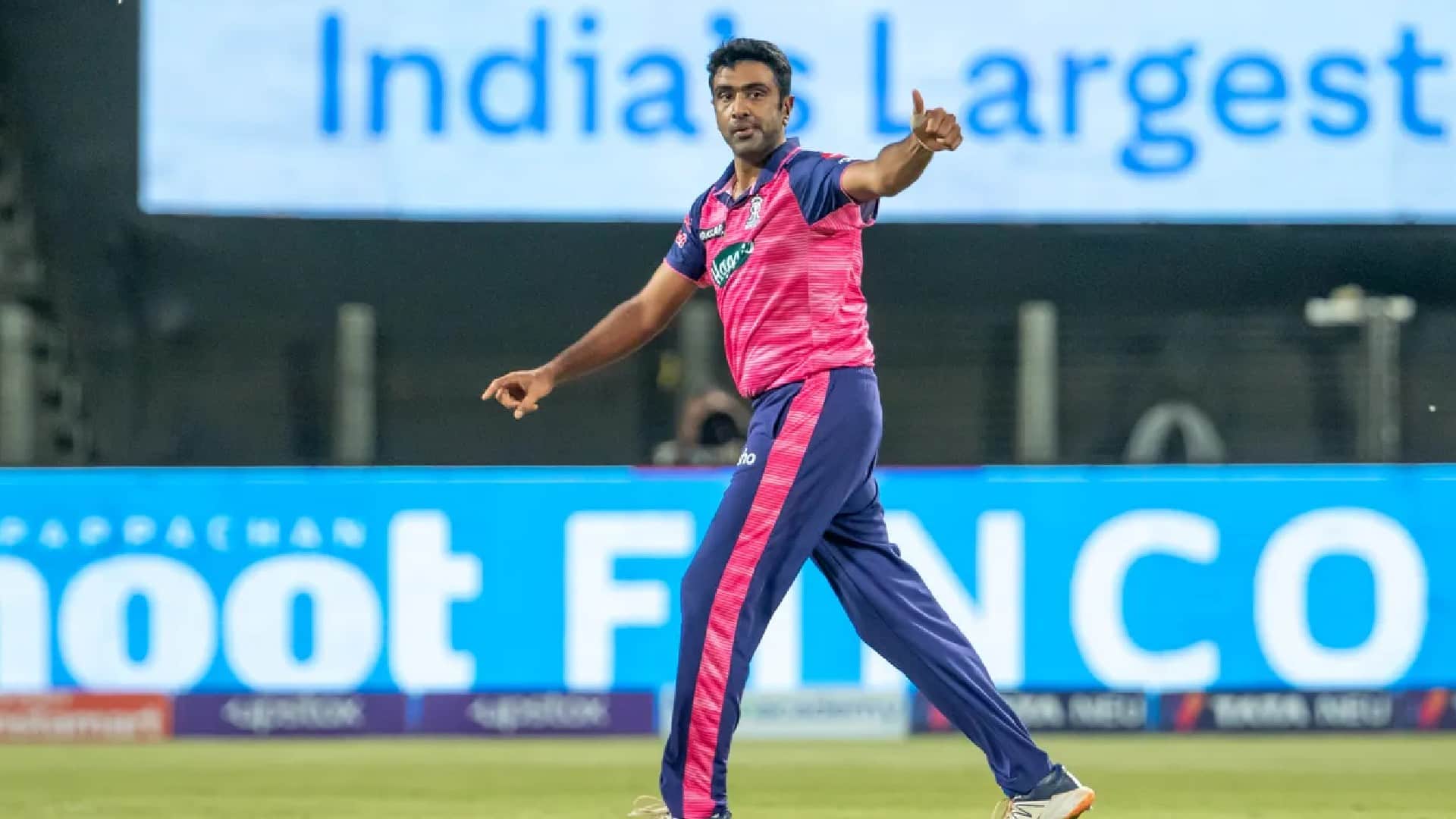 IPL 2024: From Ashwin to Siraj seven bowlers who gives many runs as extras in IPL, given 100+ wide, no balls