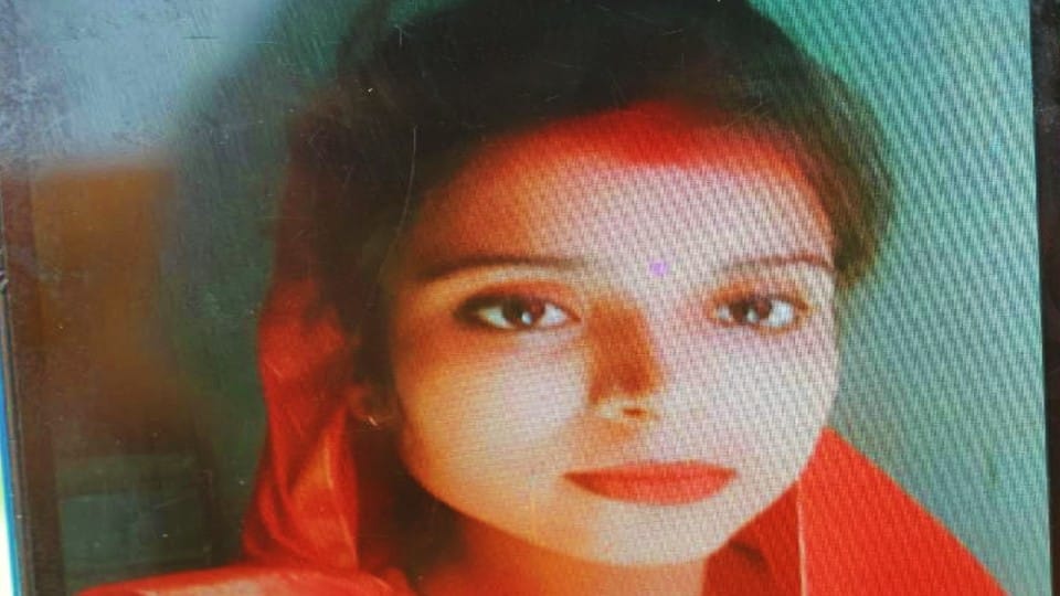 Mainpuri honor killing brother killed sister for love marraige