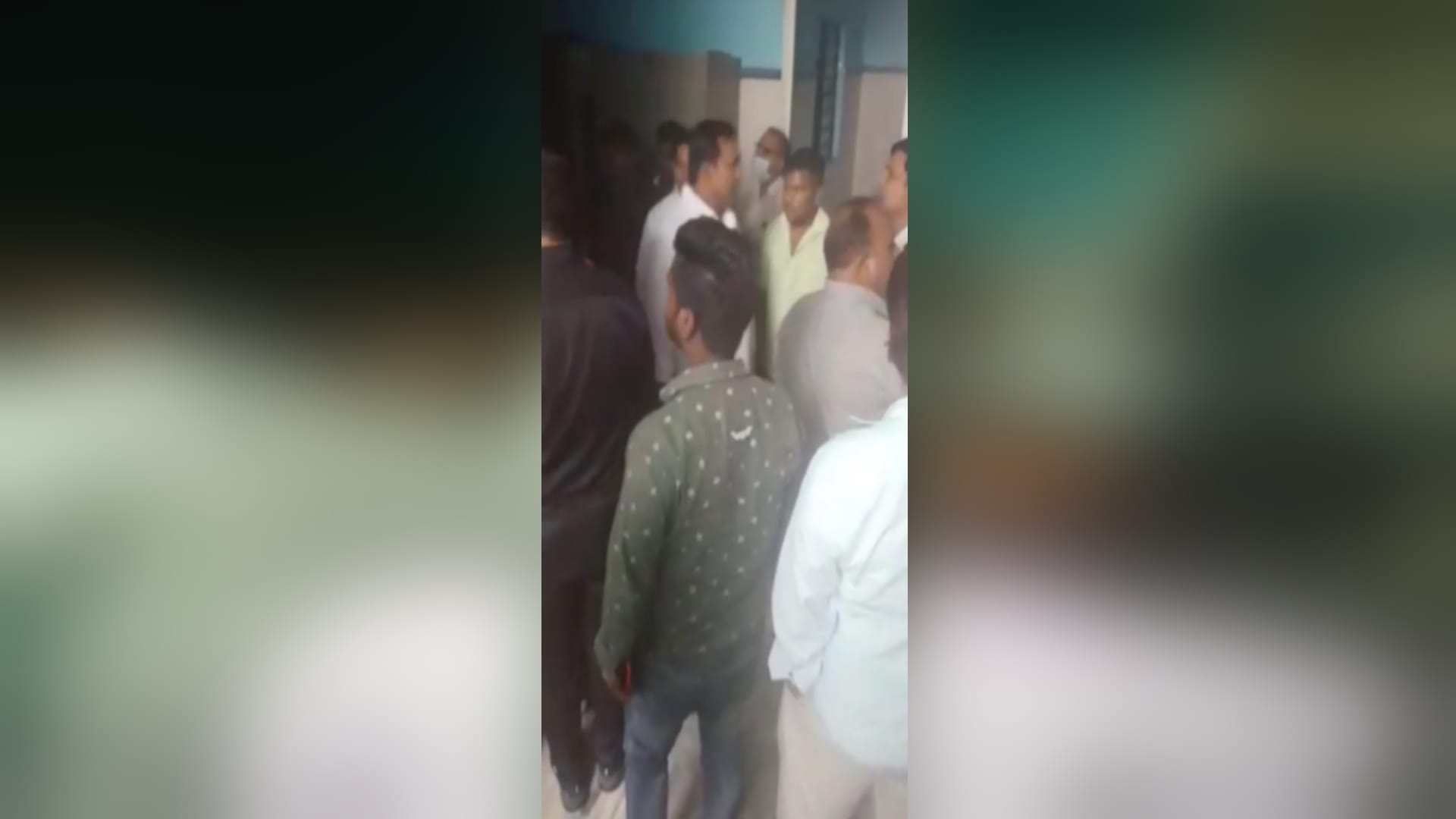 UP News: Clashed in BSP leaders during meeting of board Meerut see photos