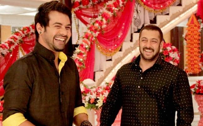 From Salman Khan to Shahrukh Khan, these superstars have appeared in tv serials to promote their films, see the full list