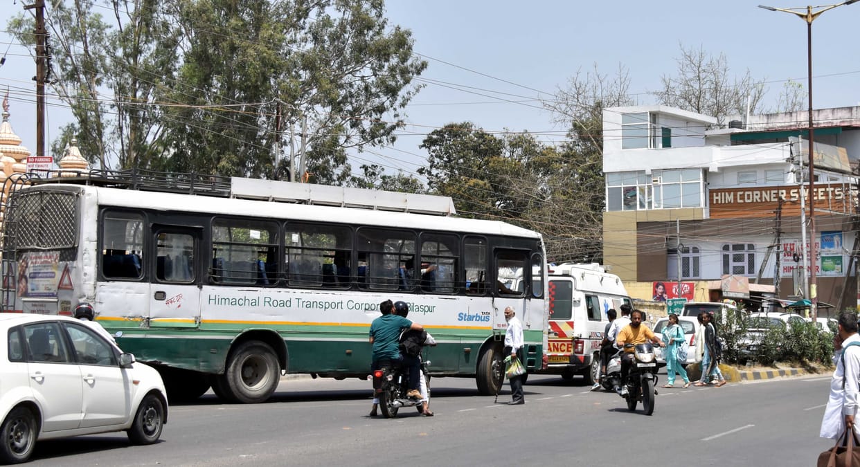 Outside the bus stand, the passengers were dropped and climbed on the road