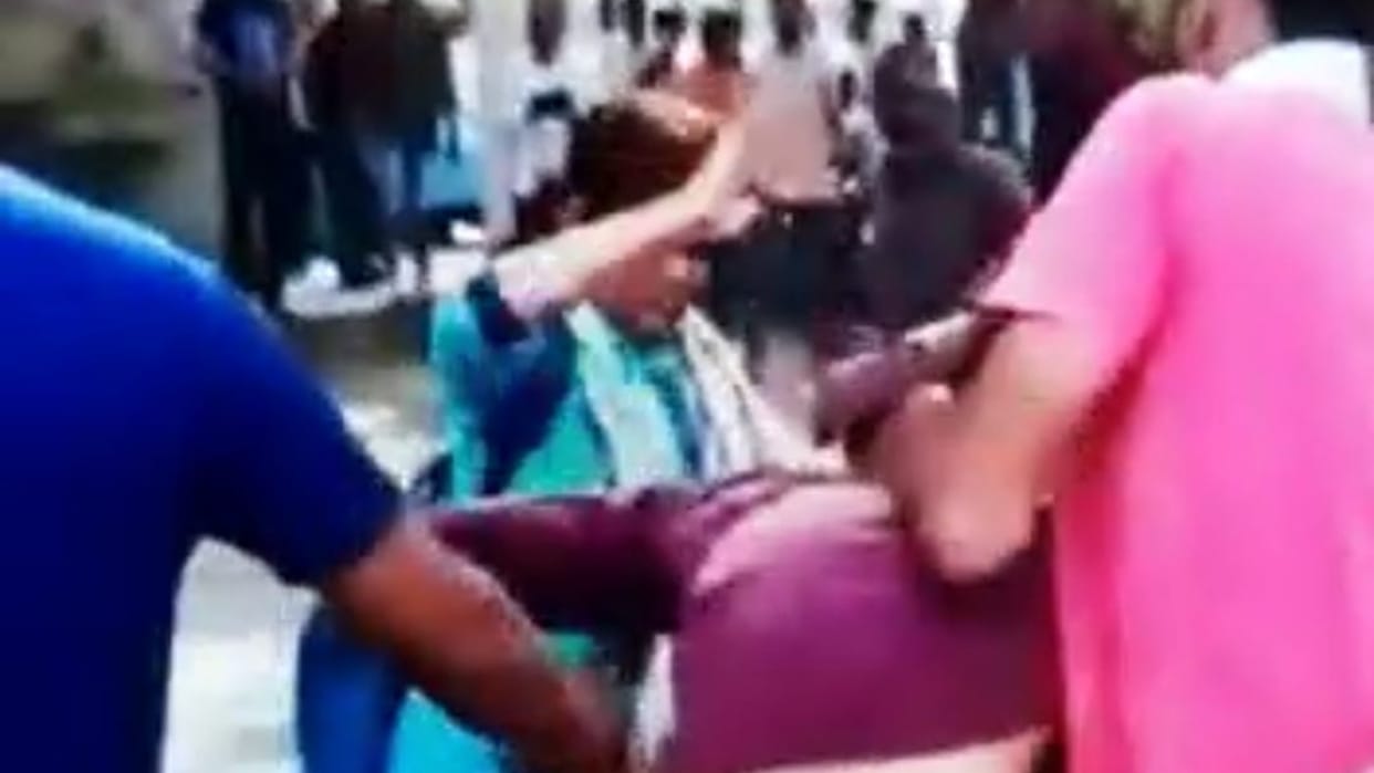 Video Viral: Two girl students beat up a Boy at the bus stand of Gohana in Haryana