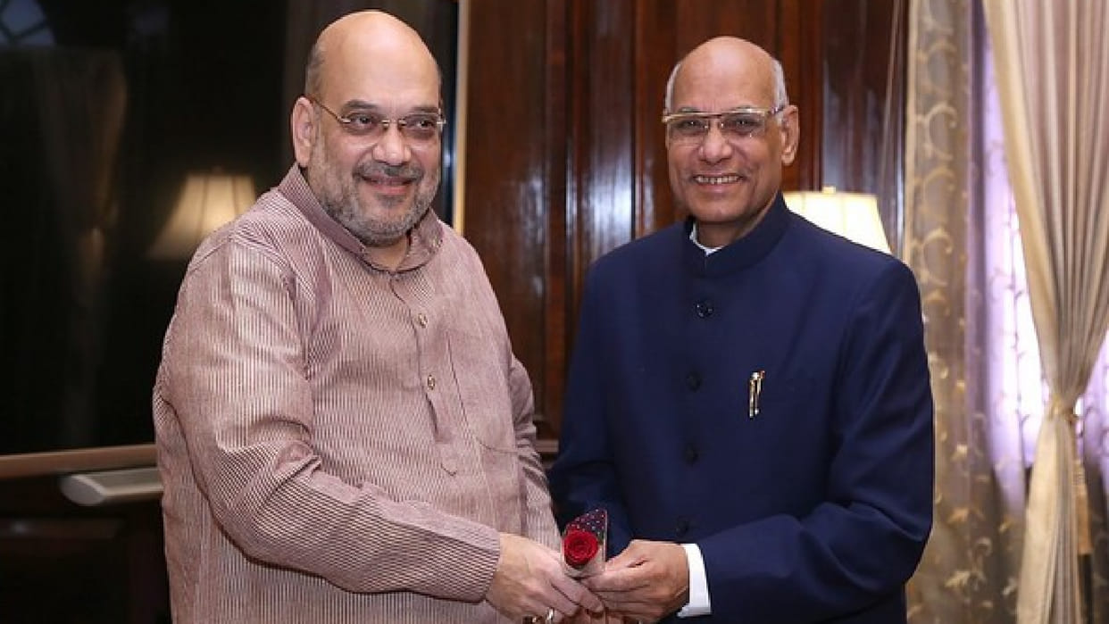 Amit Shah Jharkhand Governor discuss state issues amid corruption charges against Soren government Latest News Update