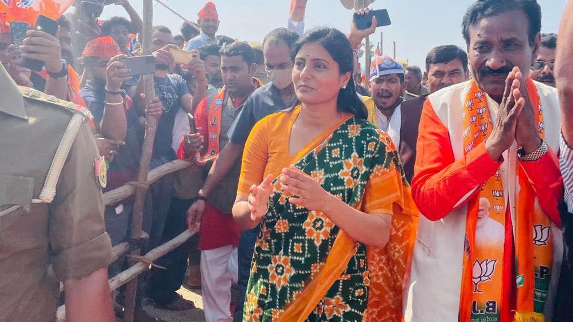 Anupriya Patel Birthday Know Biography Achievements Lifestyle in Hindi