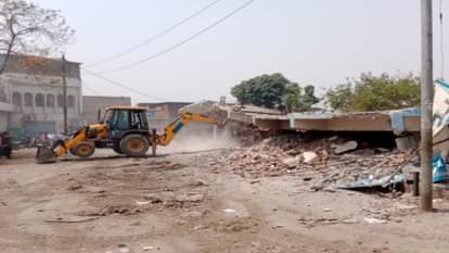 UP News: seven shops of Ajay Sehgal were demolished by bulldozed by the administration in Meerut see photos