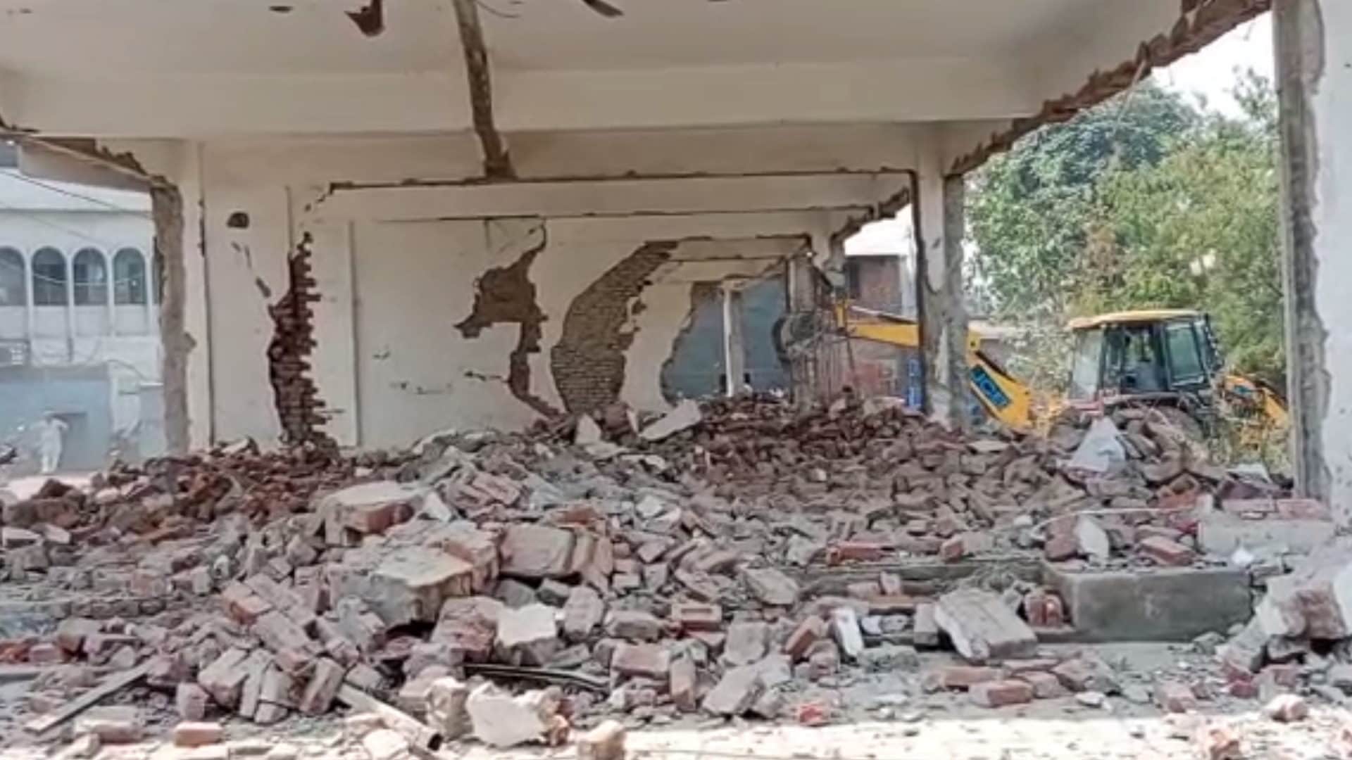 UP News: seven shops of Ajay Sehgal were demolished by bulldozed by the administration in Meerut see photos