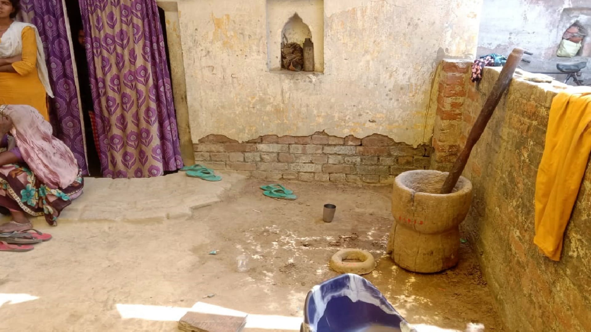 gorakhpur Triple murder marriage of girl took place at groom house in Deoria