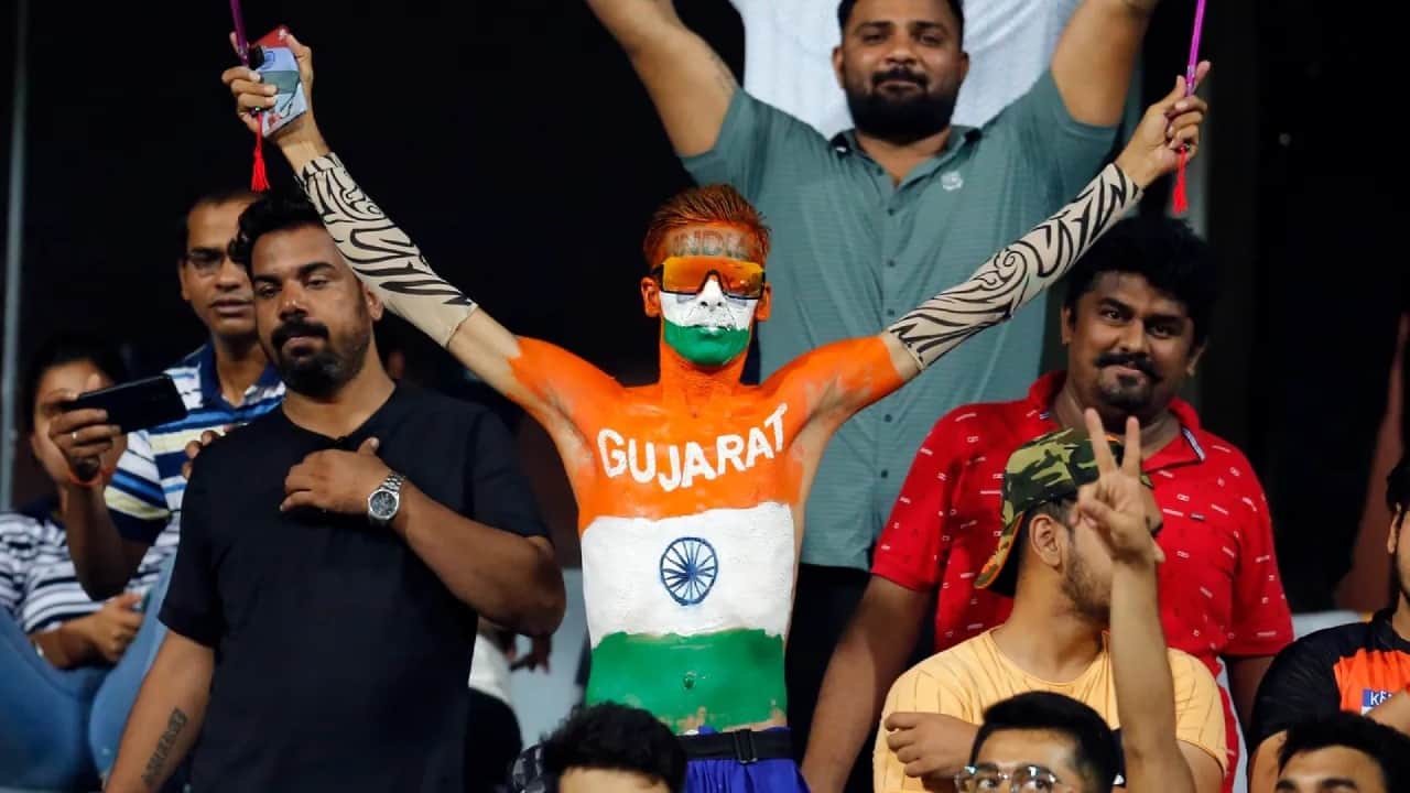 IPL 2022 GT vs SRH Match 40 Highlights News in Hindi Rashid Khan and Rahul tewatia won hearts