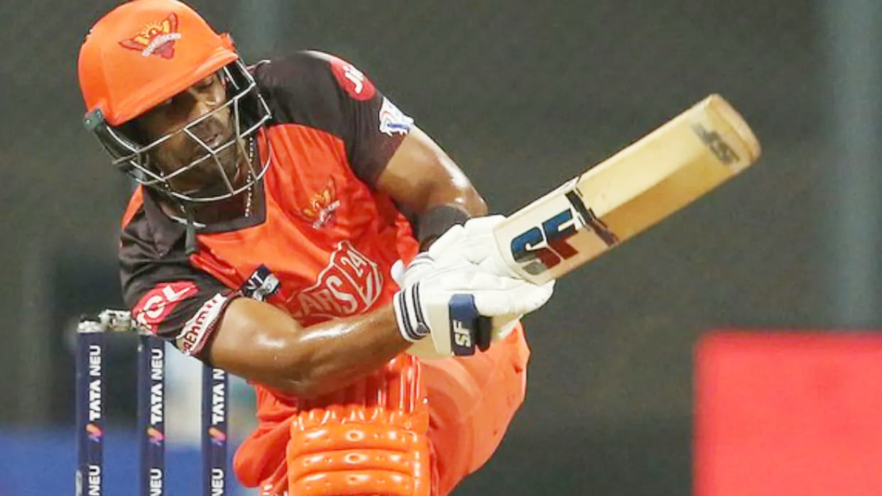 IPL 2022: Sunrisers Hyderabad Shashank Singh hits 3 Sixes on Lockie Ferguson Bowling Video against Gujarat Titans; GT vs SRH