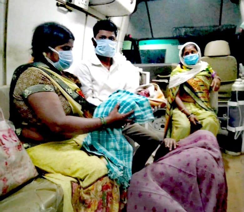 Two women gave birth to a child in an ambulance