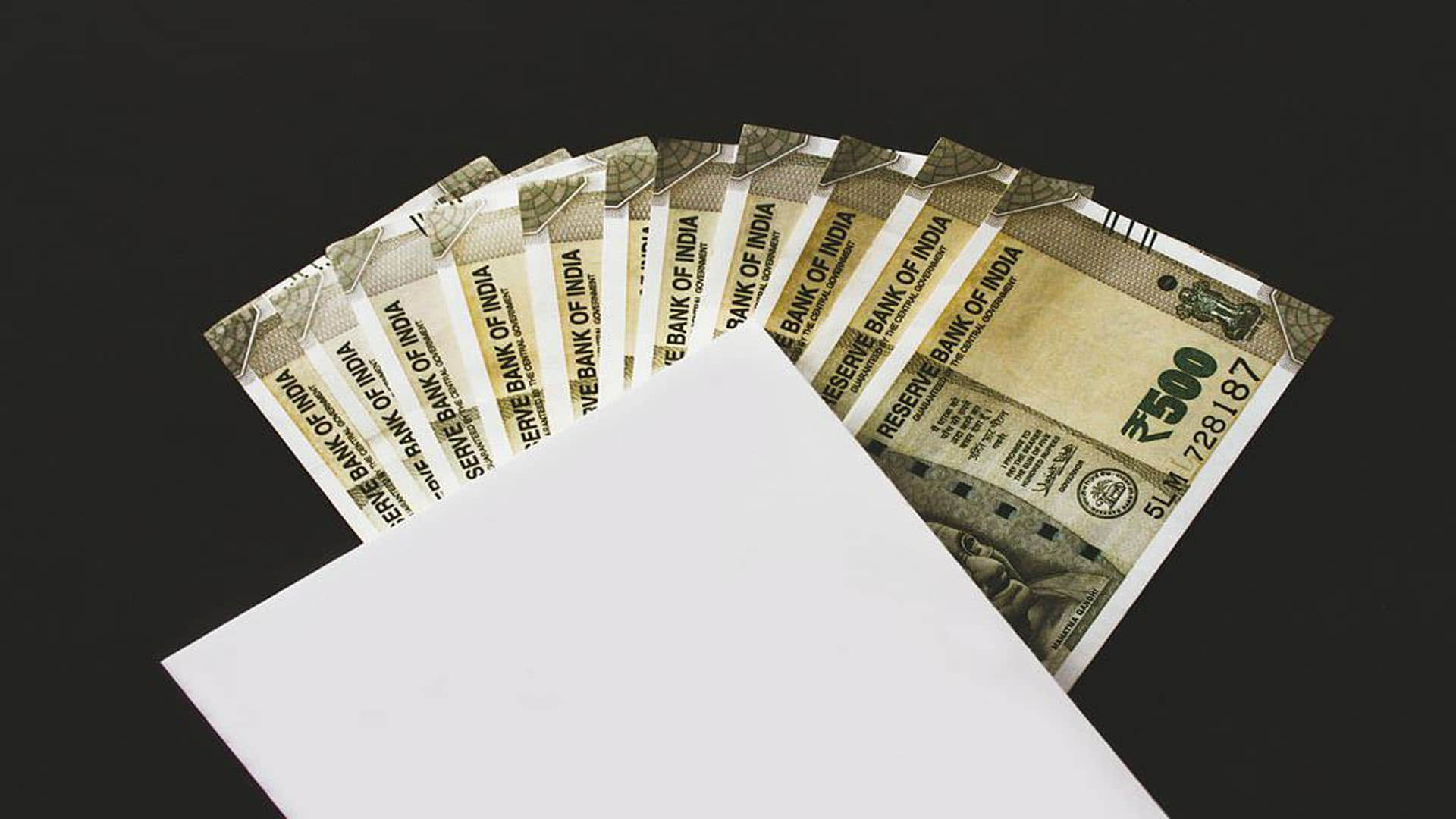 man found one crore 19 lakh cash inside second hand almirah bought online in germany