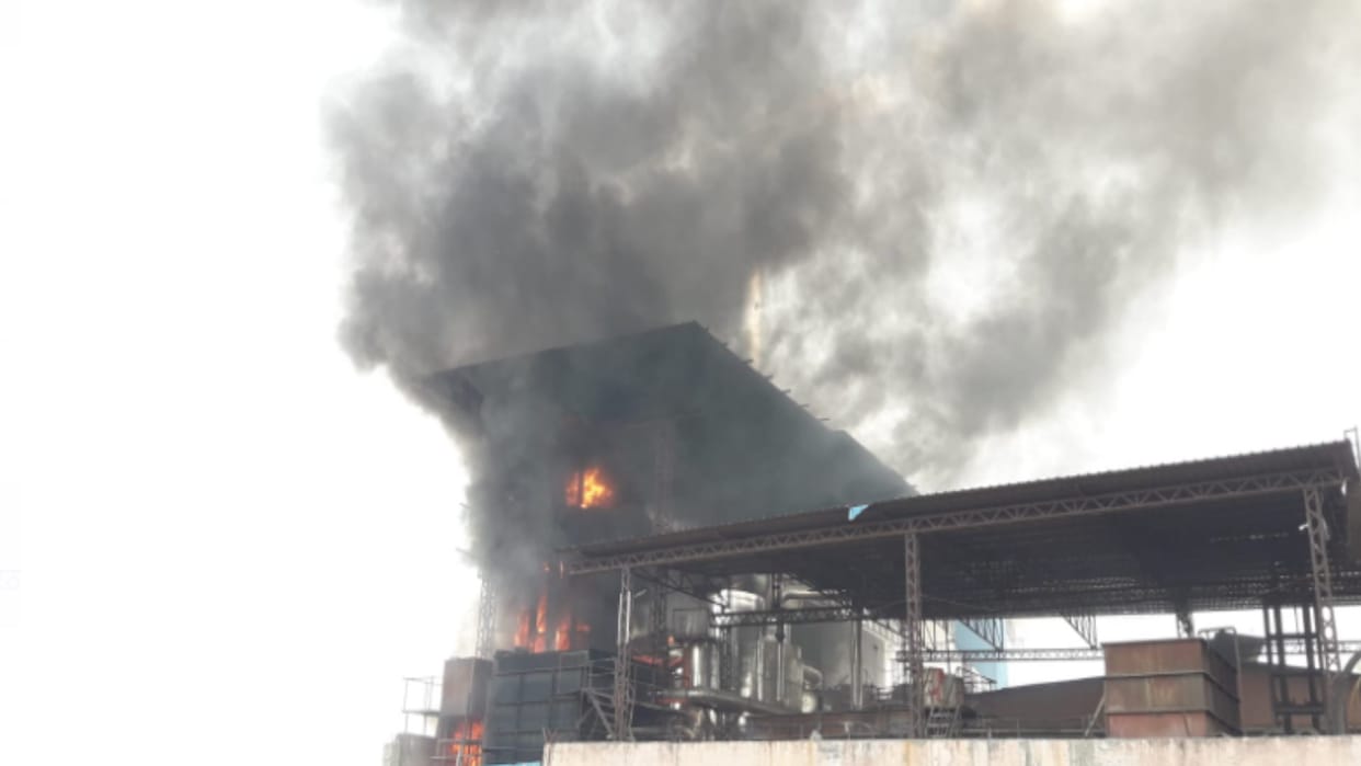 Meerut: Massive fire broke out in textile factory in Sardhana