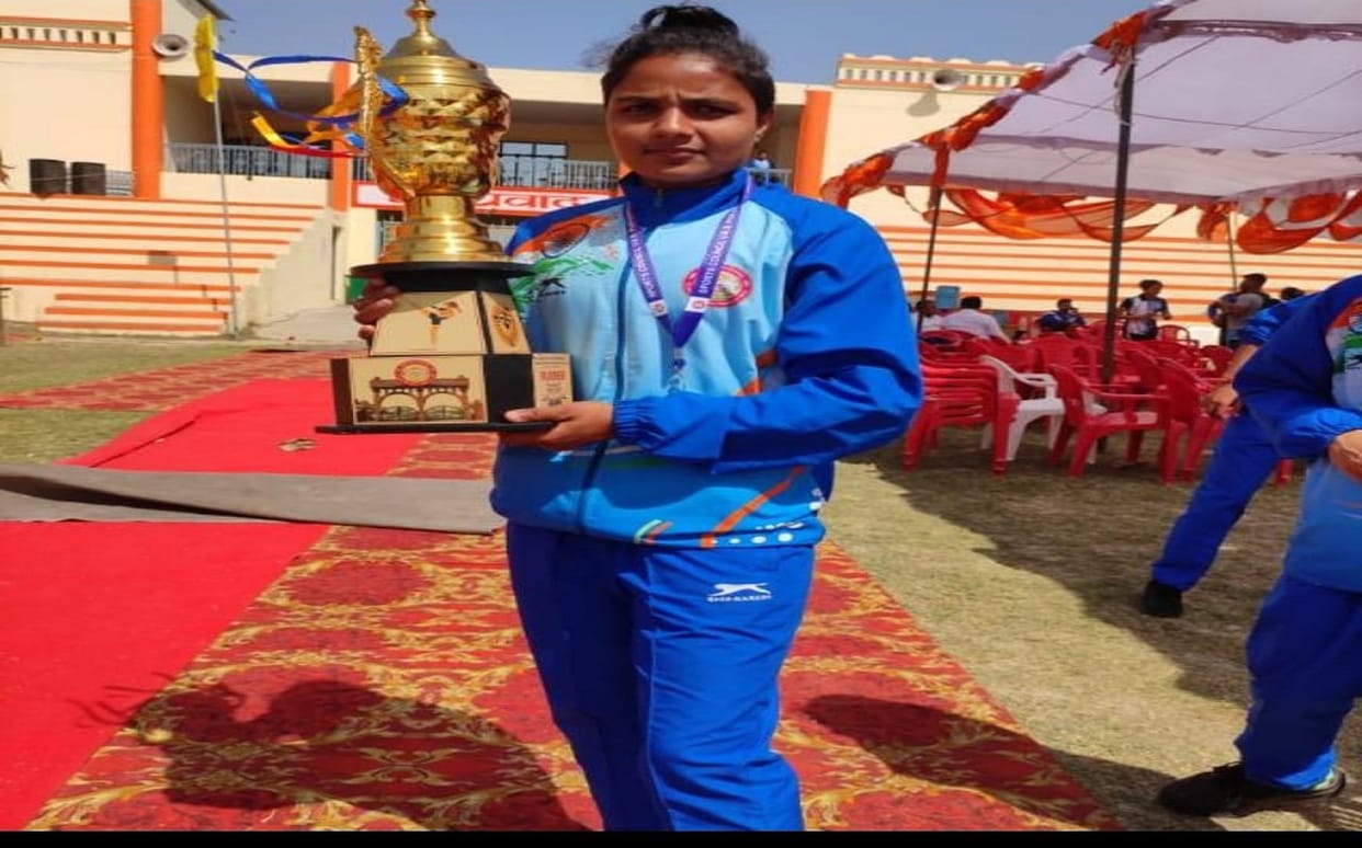 There will be no hurdle in front of Jaunpur daughter grappling wrestling player to play in Russia  people came forward to help