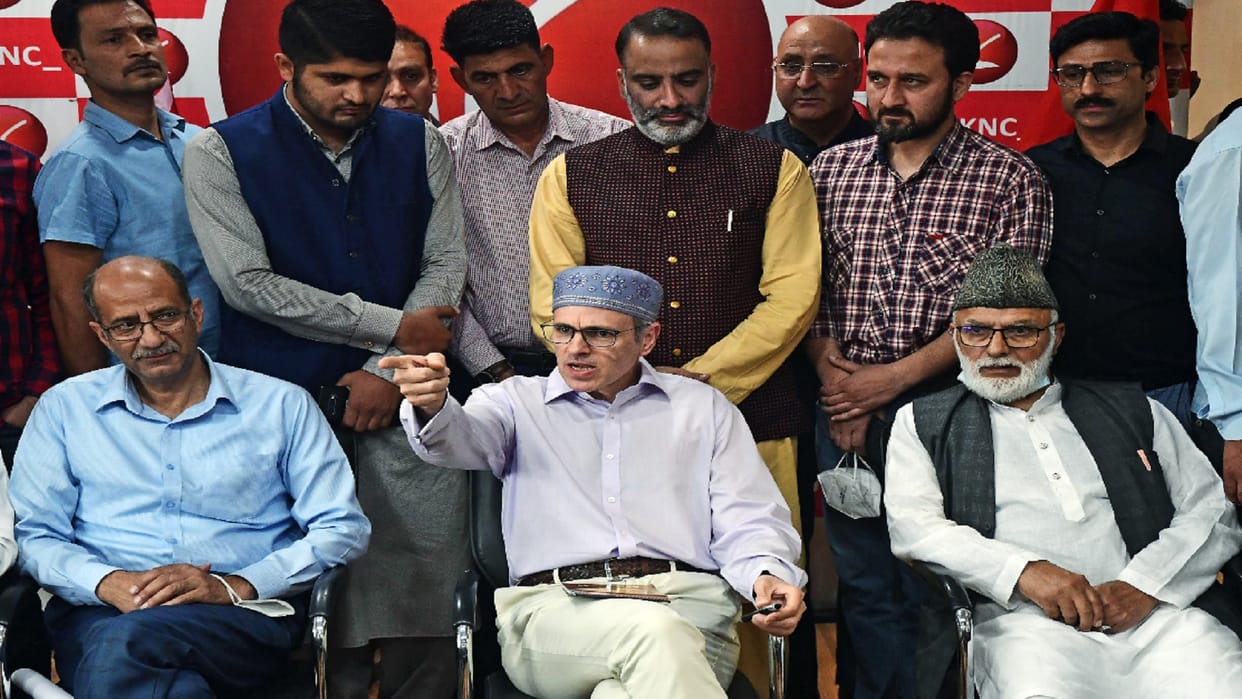 Omar said: Why stop Namaz in Jamia Masjid Srinagar