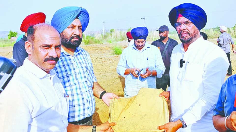 Panchayat Minister Kuldeep Dhaliwal accused former minister Tript Rajinder Bajwa of scam 