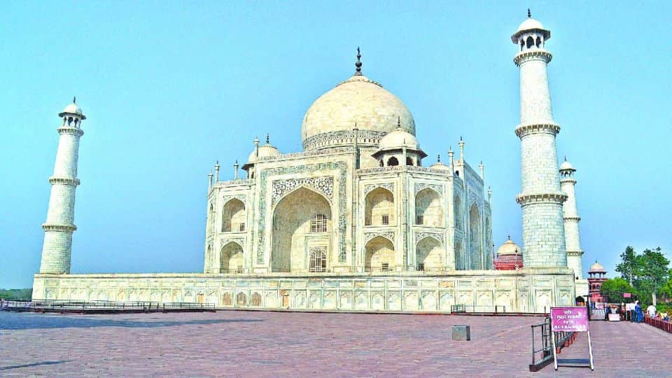 Taj Mahal Number one in indigenous tourists visiting