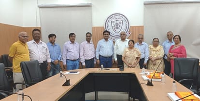 IIT BHU Alumnus RN tripathi donated one crore rupees for Mechatronics and Automation Lab