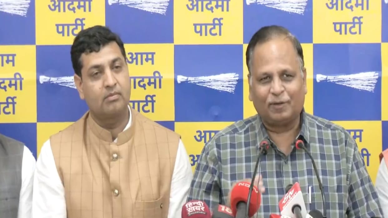 Nine leaders of Himachal including state president of Ravidas Sabha join Aam Aadmi Party