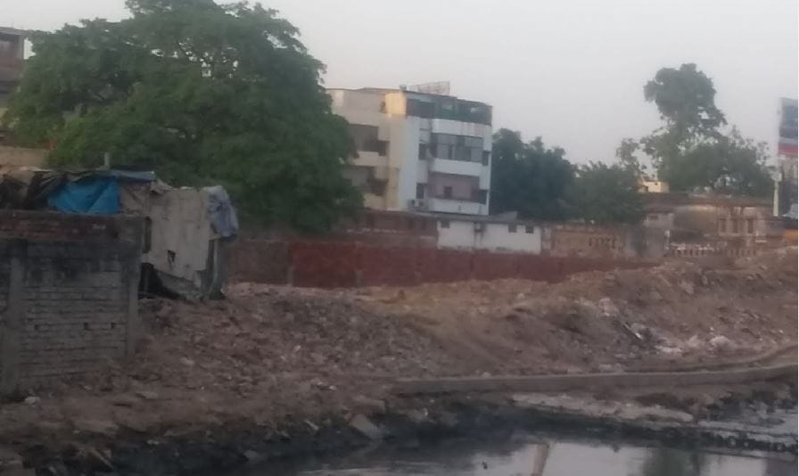 Illegal construction in Asi river No officer reached to check on wall raised up to five feet NGT order disobey