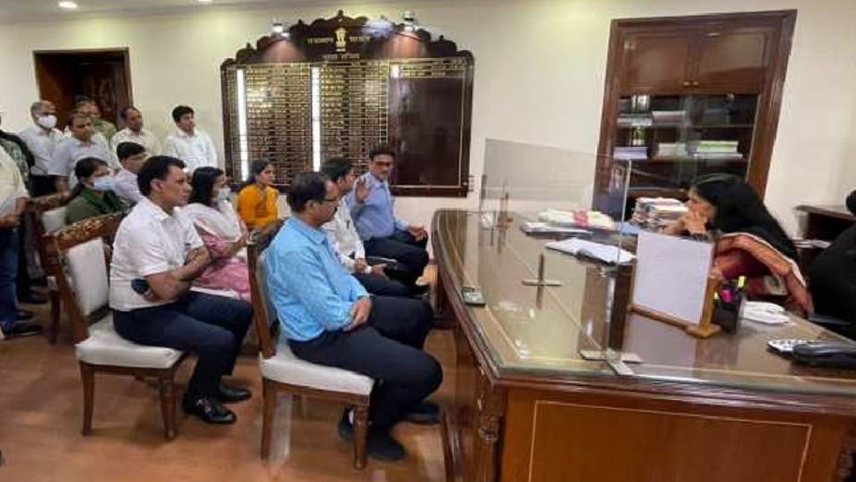 Confrontation between officials of Rajasthan Public Service Commission and Anti Corruption Bureau